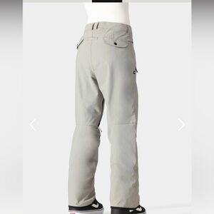 686 Women's Standard Shell Waterproof Outdoor Pants Light Grey